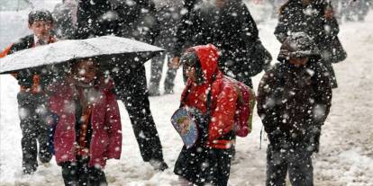 Yoğun kar ve tipi etkili oluyor! Eğitime bir gün ara verildi