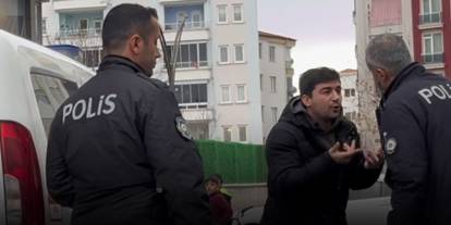 Aksaray'da gözaltına alınmak istenen şahıstan polislere: Bak vallahi beni döv