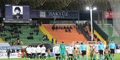 Alanyaspor-Konyaspor maçı rağbet görmedi!