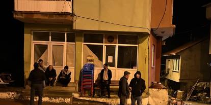 Köylülerin deprem korkusu, evlerine giremiyorlar