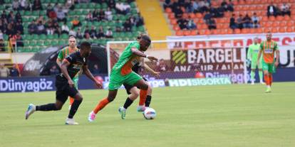 Alanyaspor fırsat tepti!