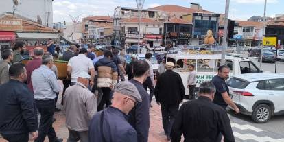 Kazada ölen 2 kardeş toprağa verildi