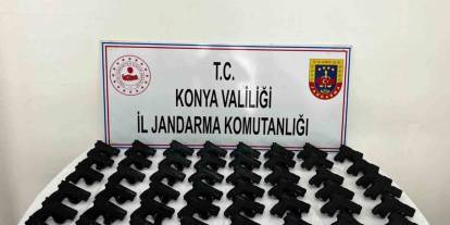 Konya’da jandarmada 48 adet ruhsatsız tabanca ele geçirdi
