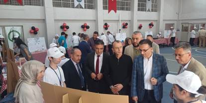 TÜBİTAK 4006 Bilim Fuarı öğrencileri buluşturdu
