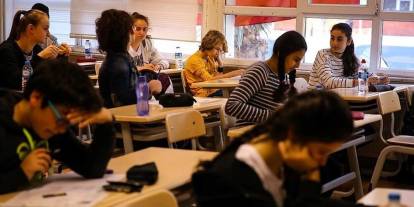 2025 Okulların kapanış tarihi belli oldu! Tatil öne alınacak mı?