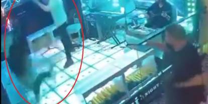 Eğlence mekanında sahneye çıkıp, yaşamına son verdi