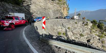 Otomobil uçuruma yuvarlandı: 1 ölü, 1 yaralı