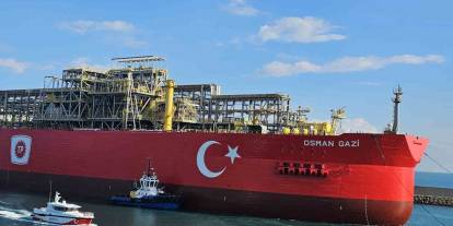 Türkiye’nin ilk yüzer gaz üretim platformu Filyos Limanı'na ulaştı