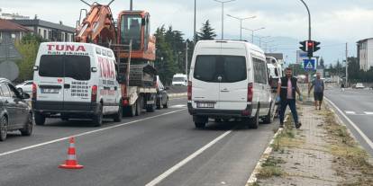 Yolun karşısına geçmeye çalışıyordu... Minibüsün çarptığı bisikletli öldü