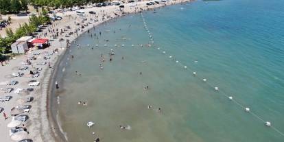 Yüzerken kalp krizi geçiren şahıs hayatını kaybetti