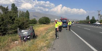Nişan dönüşü feci kaza: 1 ölü, 4 yaralı