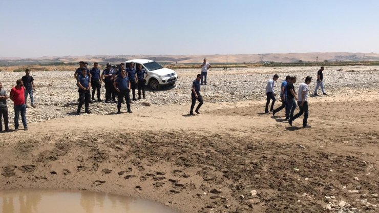 AkÄ±ntÄ±ya kapÄ±lan karpuzun peÅinden giden iki kardeÅ hayatÄ±nÄ± kaybetti ile ilgili gÃ¶rsel sonucu