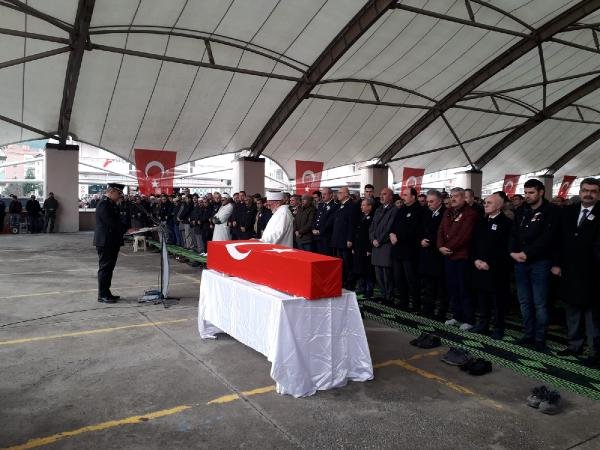 Konyalı Şehit Uzman Çavuş Özmen'i, 10 bin kişi uğurladı