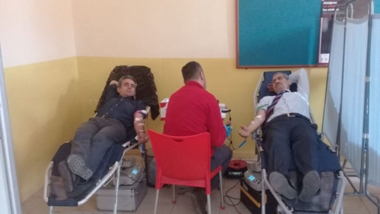 Beyşehir’de ‘kan ver, hayat ver’ temalı kan bağışı kampanyası