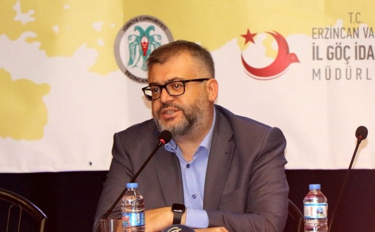 Erzincan’da “Göç, Göçmenler Algılar ve Gerçekler” adlı konferans düzenlendi
