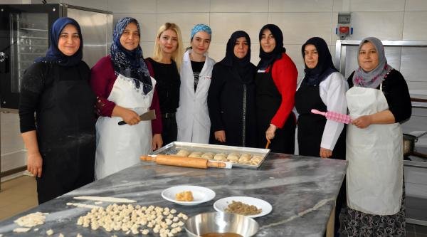41 kadın el ele verip, imalata başladı