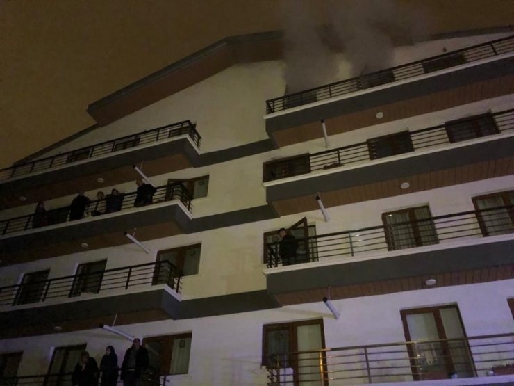 Ankara’da şizofren kızın çıkardığı yangında annesi öldü