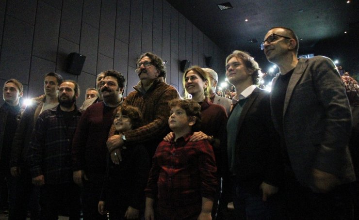 “Naim Süleymanoğlu” filmi oyuncuları Eskişehir’de sinemaseverlerle buluştu