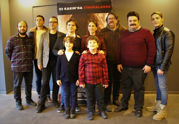 “Naim Süleymanoğlu” filmi oyuncuları Eskişehir’de sinemaseverlerle buluştu