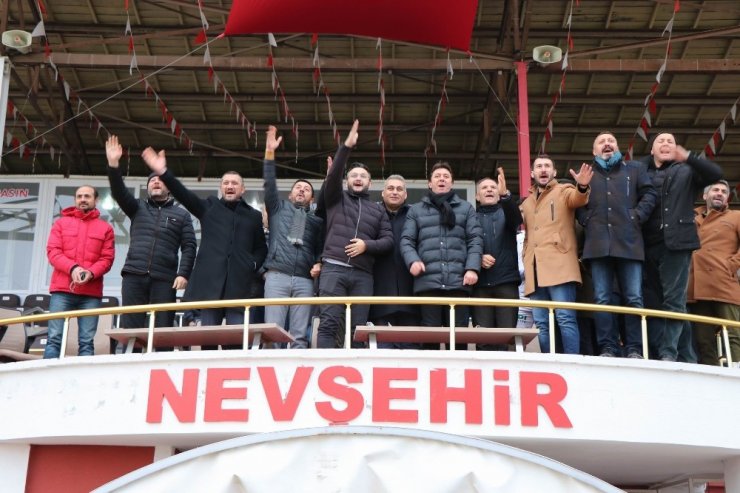 Nevşehir Belediyespor gözünü liderliğe dikti