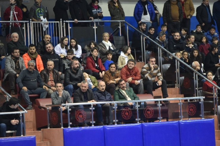 Kastamonu Belediyespor, ligde ilk yarıyı namağlup lider tamamladı