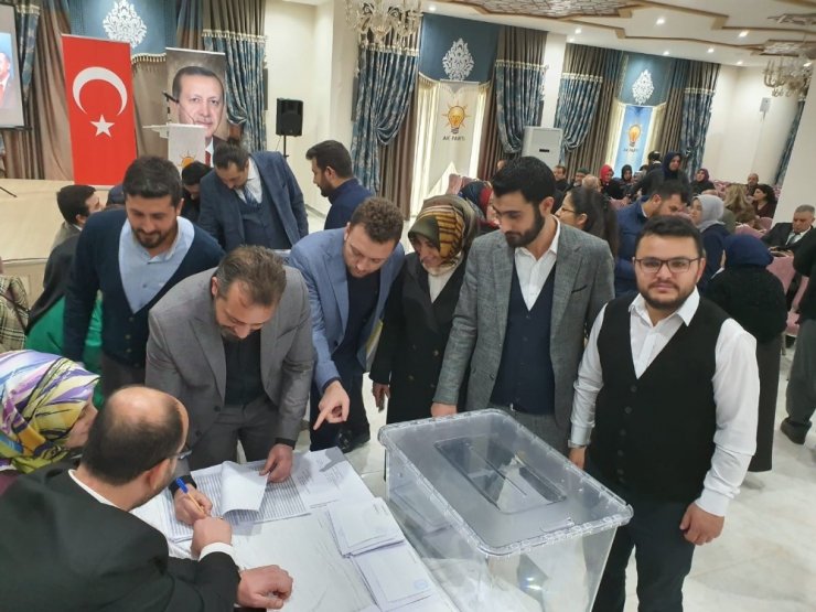 AK Parti Meram’da delege seçimi heyecanı