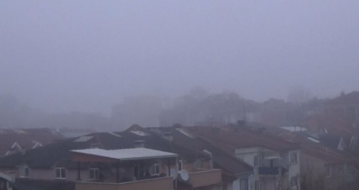 Bursa güne sisli bir havayla başladı