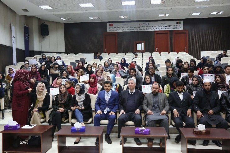 TİKA’dan Afganistanlı öğretmenlere STEM eğitimi
