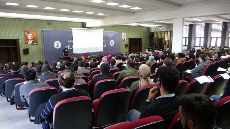OMÜ’de “Türkiye’de Sekülerleşme” konferansı