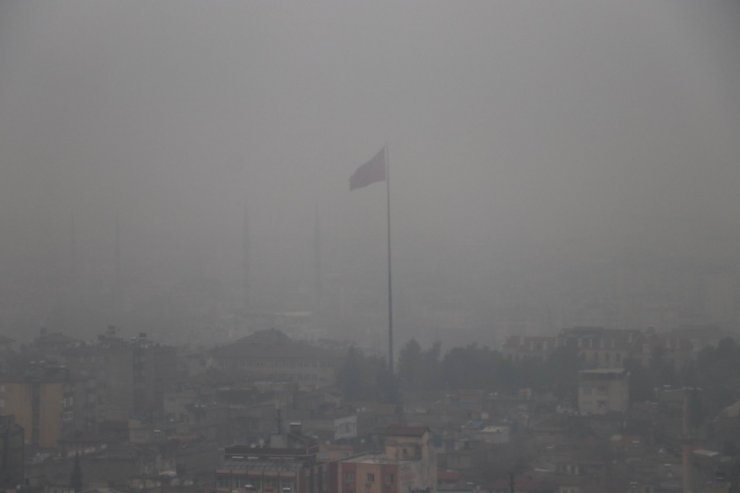 Gaziantep’te soğuk ve sisli hava hayatı olumsuz etkiledi