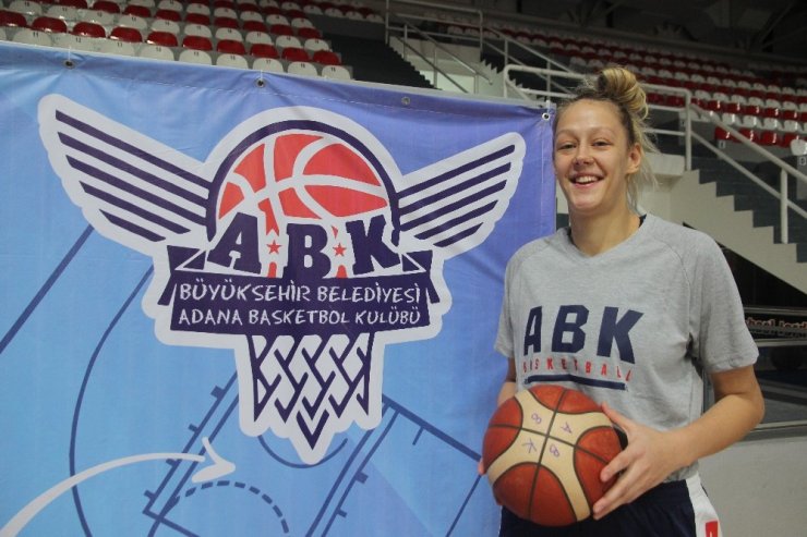 Adana Basketboldan pota altına takviye