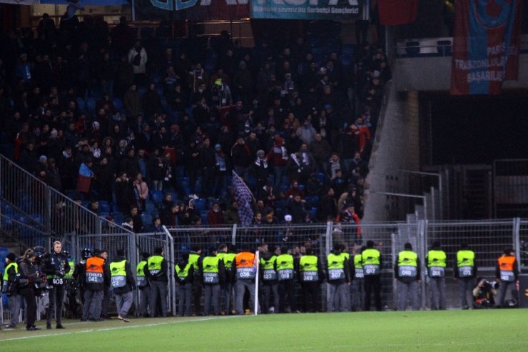 Basel - Trabzonspor maçında Türk taraftarlara çirkin saldırı