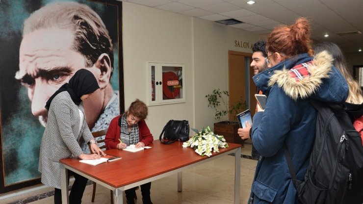 Mersin Kenti Edebiyat Ödülüne layık görülen Duruel, MEÜ’de öğrencilerle buluştu