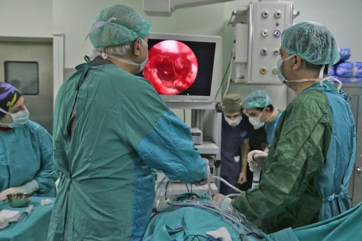 Kütahya’da ilk kez kapalı yöntemle beyin ameliyat yapıldı