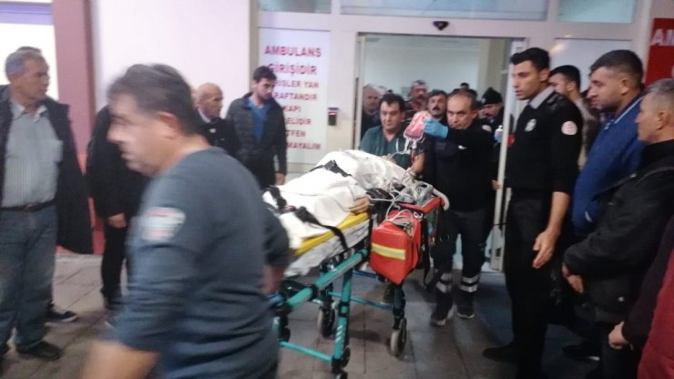 Antalya’da 5 kişinin yaralandığı kazada araç sürücü hayatını kaybetti