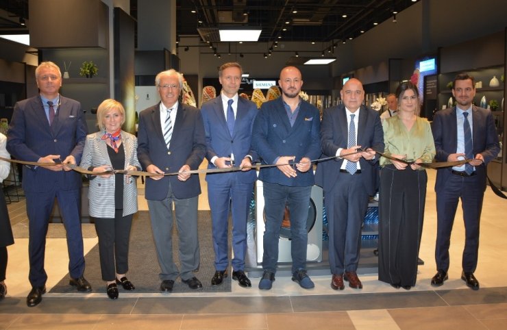 Siemens Ev Aletleri’nden İzmir’e iki yeni "deneyim" mağazası