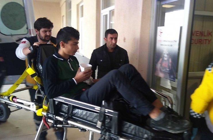 Sivas’ta gıda zehirlenmesi şüphesi: 5 öğrenci hastaneye kaldırıldı
