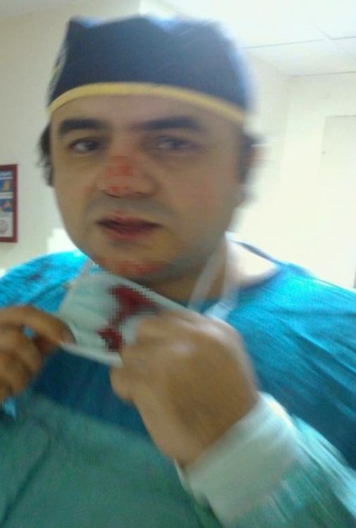 Kırık burunla ameliyat yapan doktora saldırı kamerada