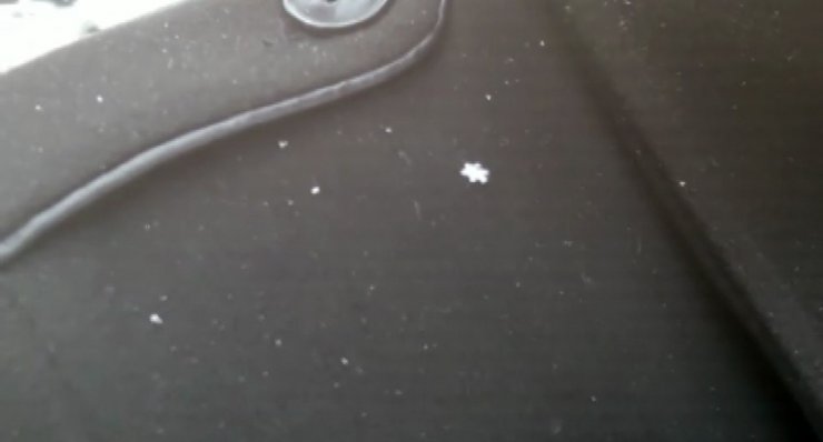 Van’da yıldız şeklinde kar yağdı