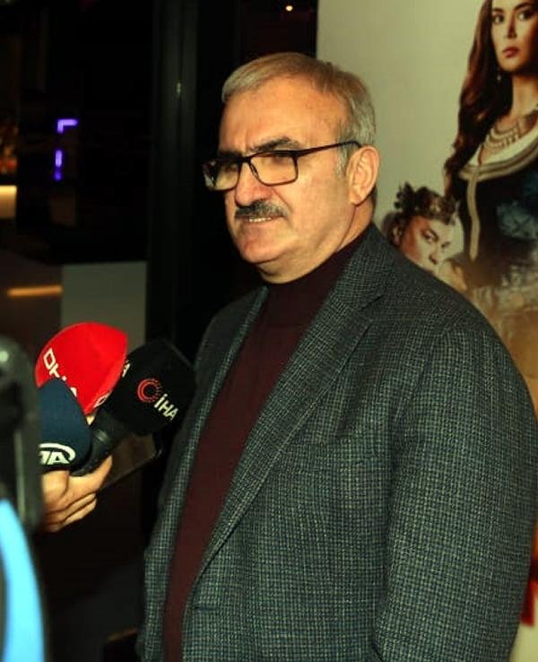 Antalya Valisi ve protokolü 'Türkler Geliyor' filmini izledi