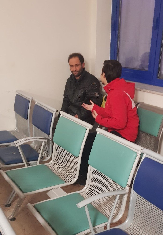 İzmir’de hastane acil servisinde kalan evsizler barınma merkezlerine yerleştirildi