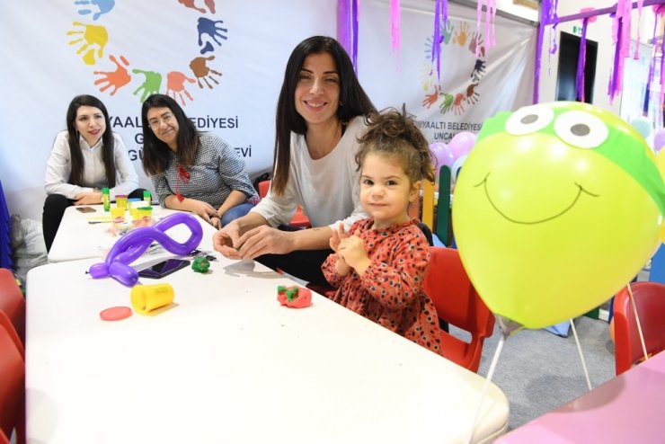Konyaaltı Belediyesi Çocuk Festivali başladı