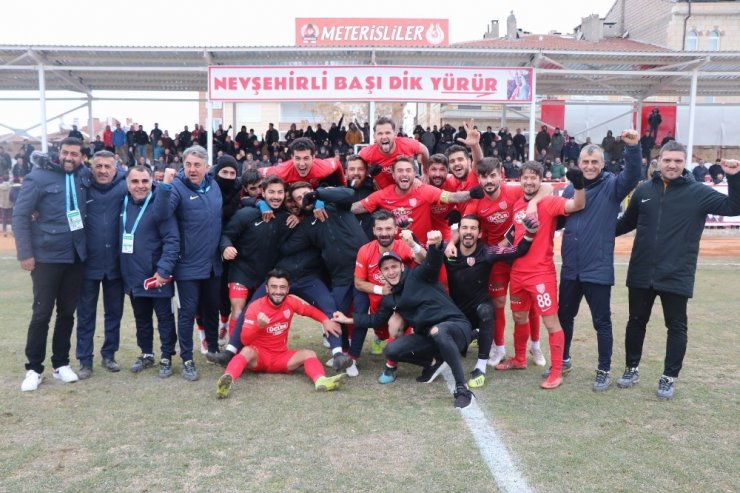 Nevşehir Belediyespor: 3 Pazarspor: 1