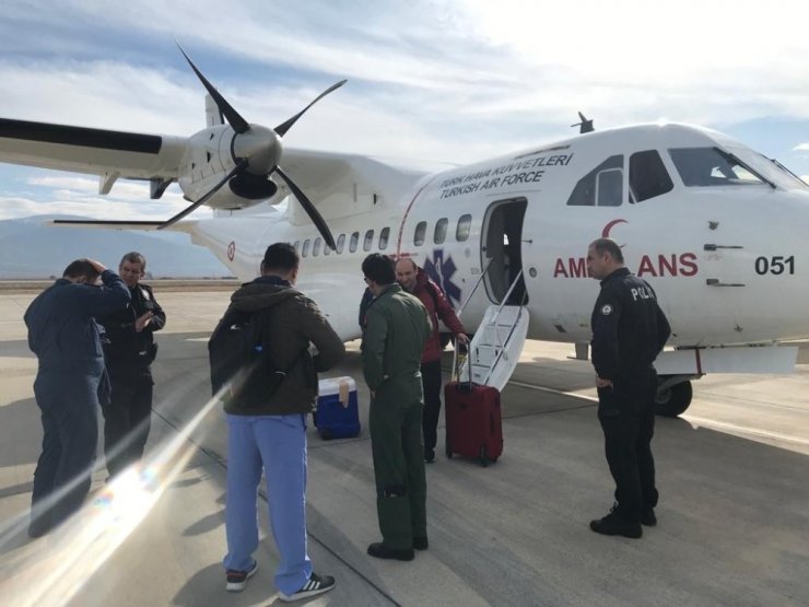 THK ambulans uçağı, KKTC’den Isparta’ya organ nakli için havalandı