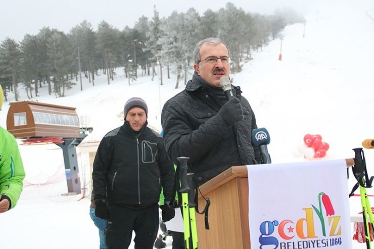 Murat Dağı’nda kayak sezonu törenle açıldı