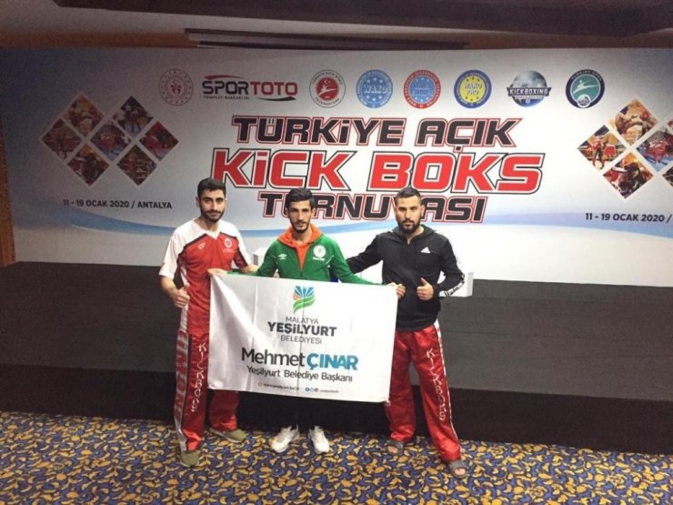 Başkan Çınar, başarılı sporcuları tebrik etti