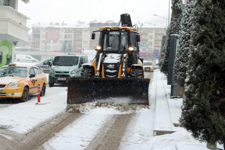 Yozgat’ta kar yağışı etkili oldu