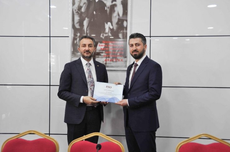 Elazığ’da girişimci kursiyerler sertifikalarını aldı