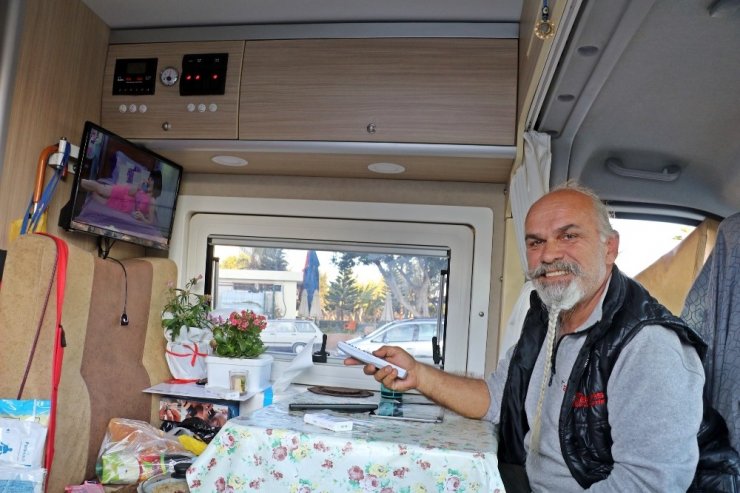 Antalya’da 5 yıldızlı karavan tatili kıskandırıyor