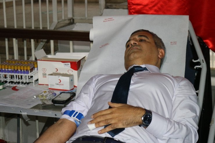 Diyarbakır İl Milli Eğitim Müdürlüğünden Kızılay’a kan bağışı seferberliği